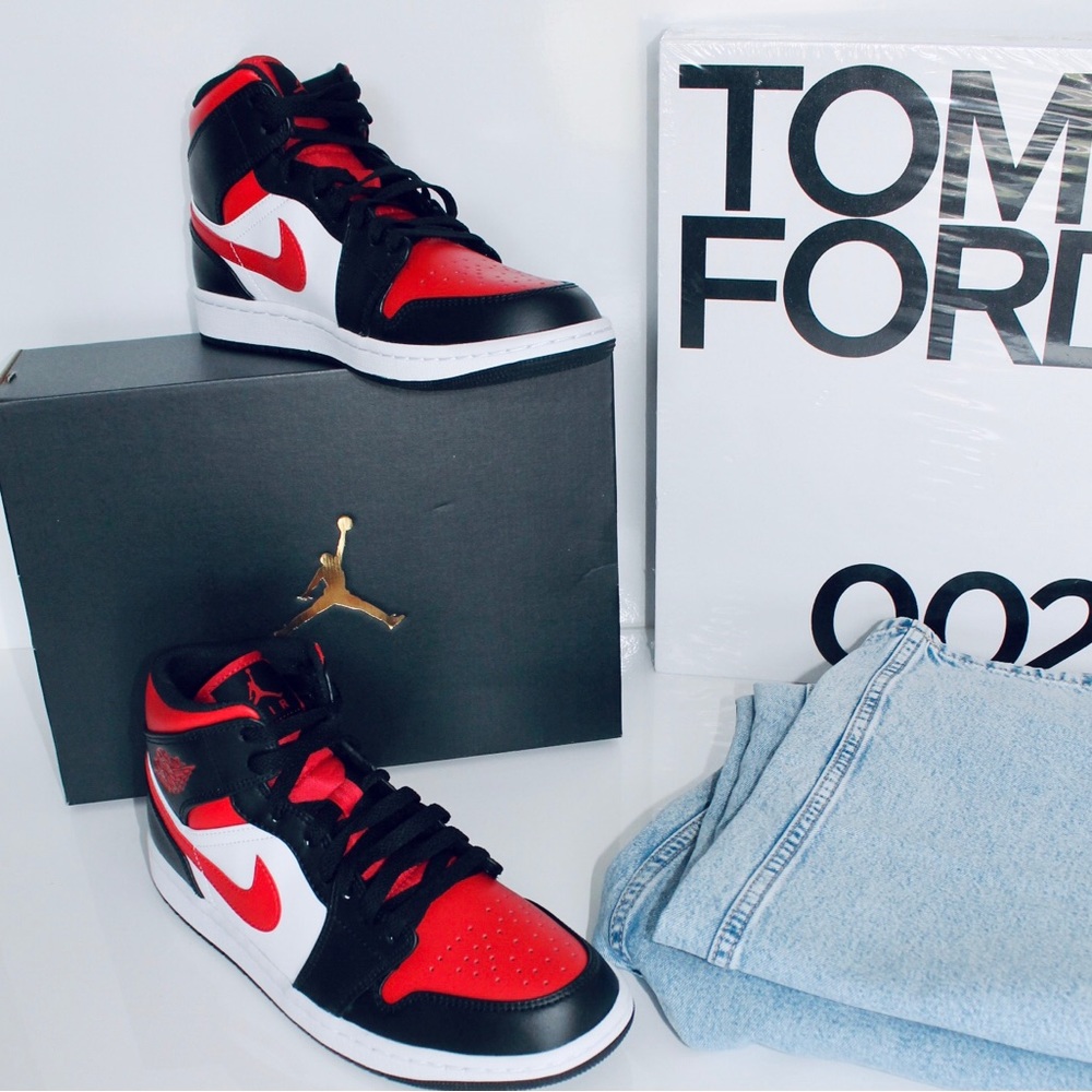 AIR JORDAN 1 Red and Black